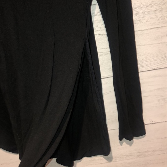 Wilfred Long V-Neck Long Sleeve w/ Slits - Picture 2 of 3